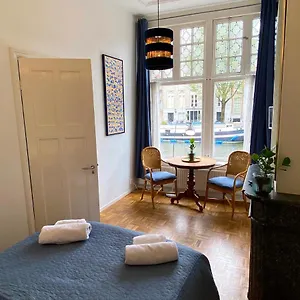 Canal Hideaway Amsterdam